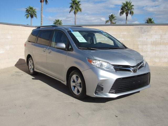 2020 Toyota Sienna LE