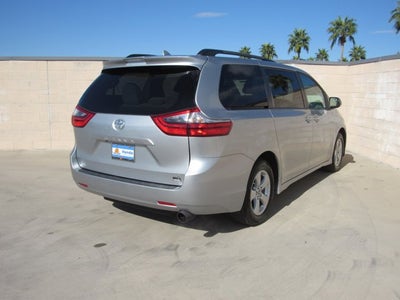 2020 Toyota Sienna LE