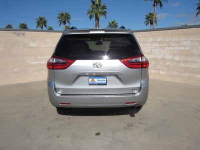 2020 Toyota Sienna LE