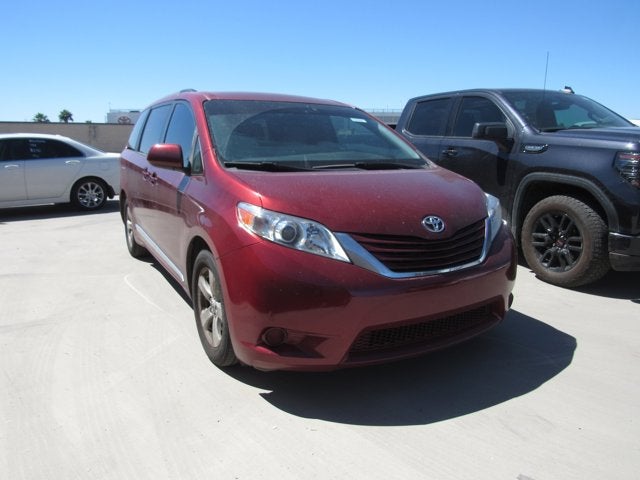 2017 Toyota Sienna LE