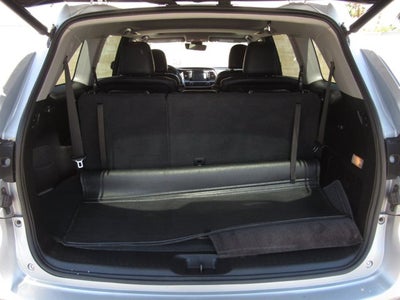 2017 Toyota Highlander SE