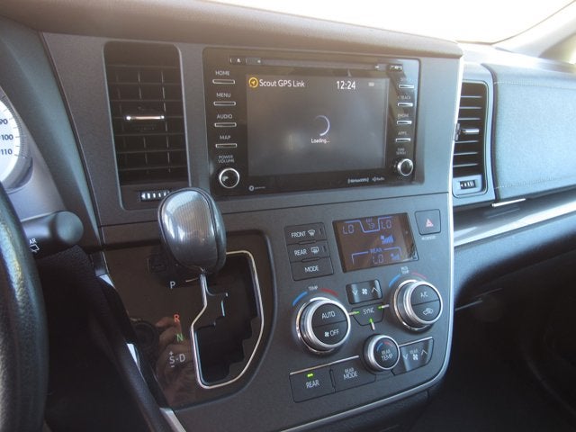 2020 Toyota Sienna SE