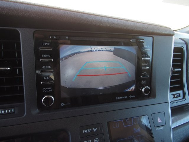 2020 Toyota Sienna SE