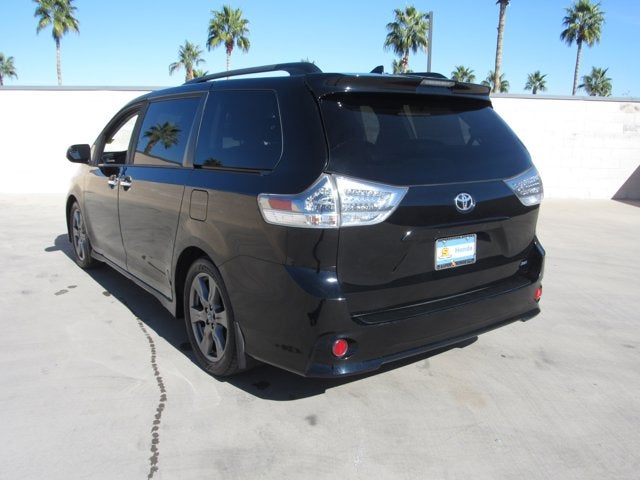 2020 Toyota Sienna SE