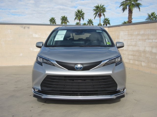2024 Toyota Sienna XLE
