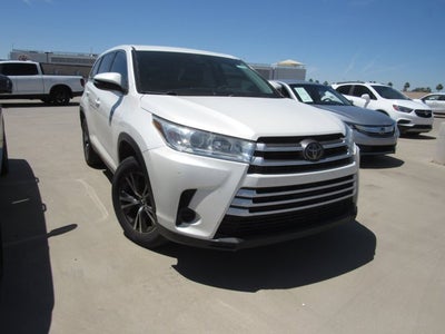 2019 Toyota Highlander LE