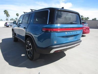 2025 Rivian R1S Adventure