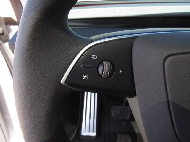 2026 Tesla Model Y Premium