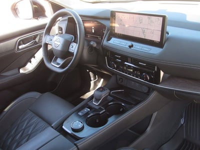 2025 Nissan Rogue Platinum