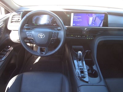 2025 Toyota Crown Signia XLE