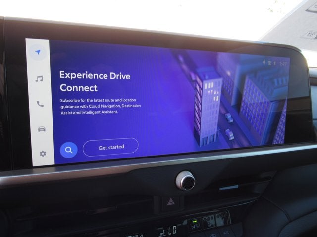 2025 Toyota Crown Signia XLE