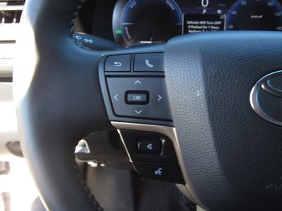 2025 Toyota Crown Signia XLE