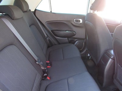 2025 Hyundai Venue SE