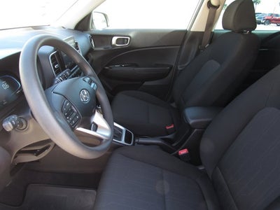 2025 Hyundai Venue SE