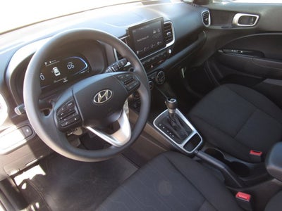2025 Hyundai Venue SE