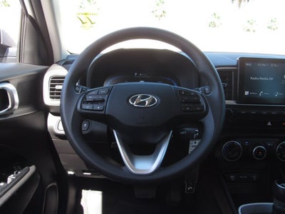 2025 Hyundai Venue SE