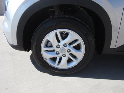 2025 Hyundai Venue SE