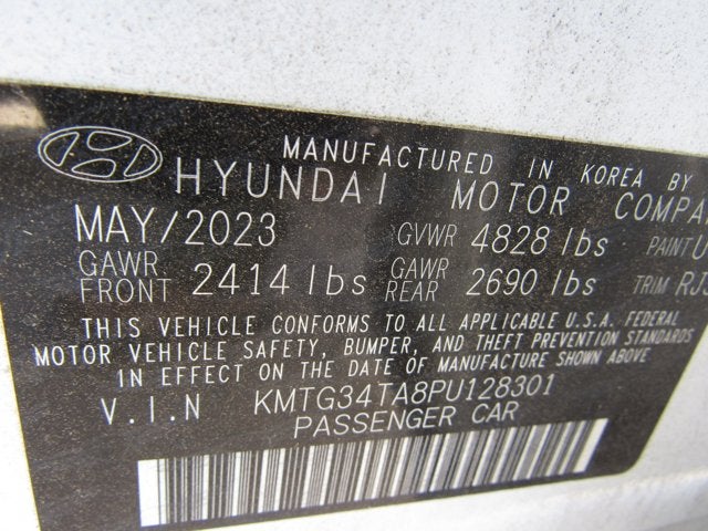 2023 Genesis G70 2.0T