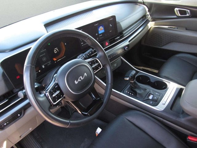2025 Kia Carnival LXS
