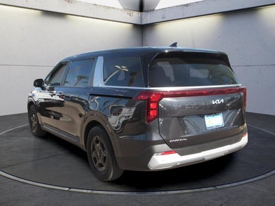 2025 Kia Carnival LXS
