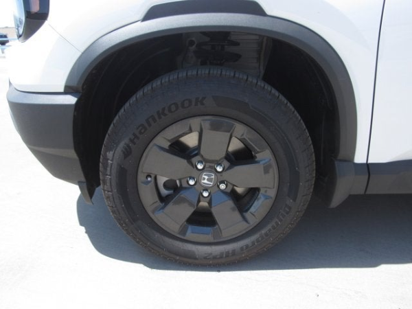 2026 Honda Passport 18-inch alloy wheels